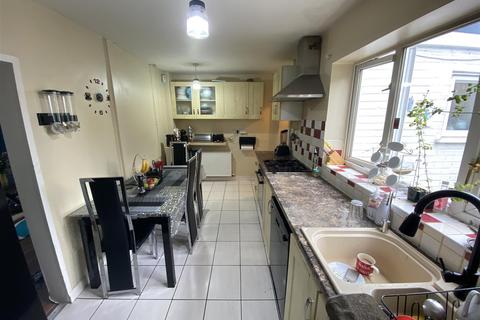43 Briars Lane, Hatfield, AL10 8ES