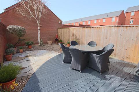 37 Culm Grove, Exeter, EX2 7QX