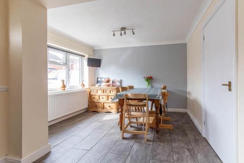 7 Baker Close, Ludlow, SY8 1XJ