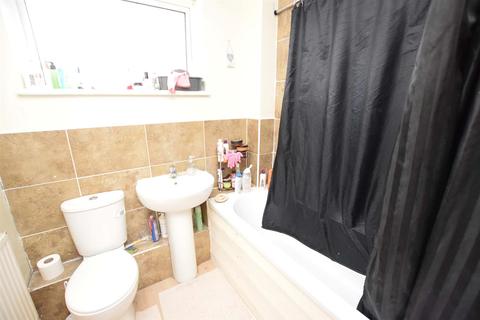 21 Lambeth Close, Chatham, ME5 8YL