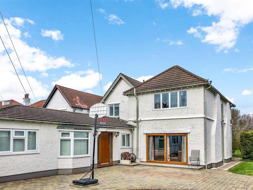 Queensway, Gayton, Wirral 4 bed detached house £700,000
