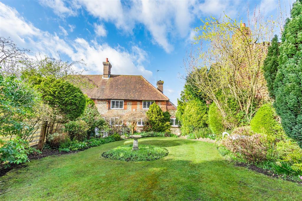 The Street, East Clandon 3 bed house for sale £875,000