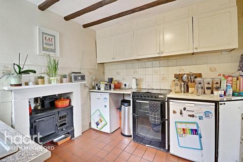 2 bedroom cottage to rent, Cross Road, Woodford Green