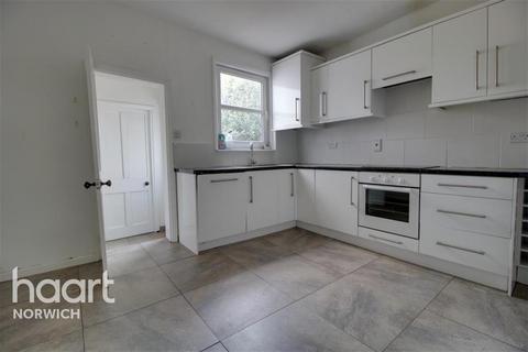 2 bedroom terraced house to rent, Golden Triangle, NR2