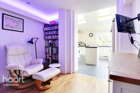 162 Wolverhampton Road South, Birmingham, B32 2BG