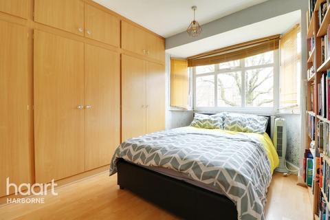 162 Wolverhampton Road South, Birmingham, B32 2BG