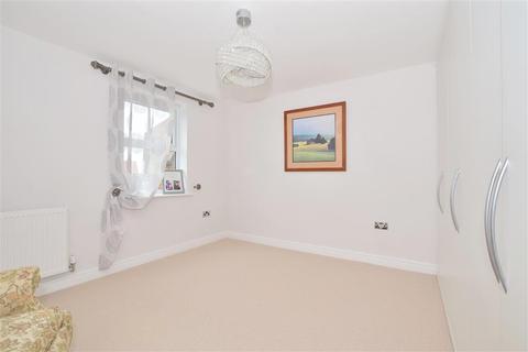 47 Brookfield Drive, Horley, RH6 9HN