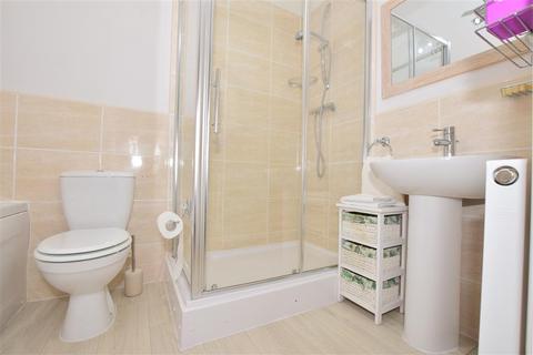 47 Brookfield Drive, Horley, RH6 9HN