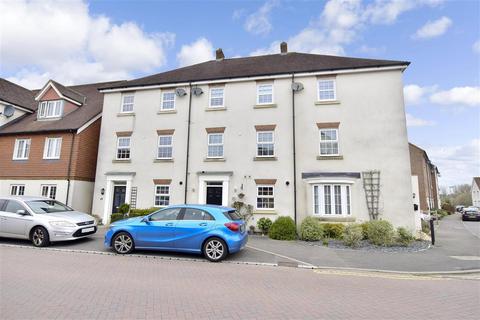 47 Brookfield Drive, Horley, RH6 9HN