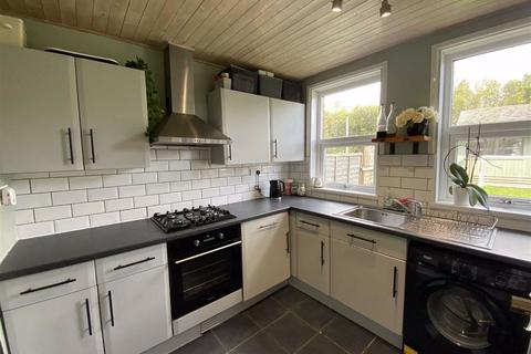 40 Colcot Road, Barry, CF62 8HN