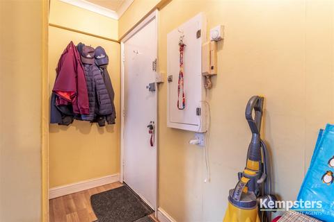 32 Galey Green, South Ockendon, RM15 5BP