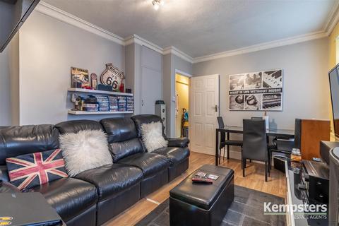 32 Galey Green, South Ockendon, RM15 5BP