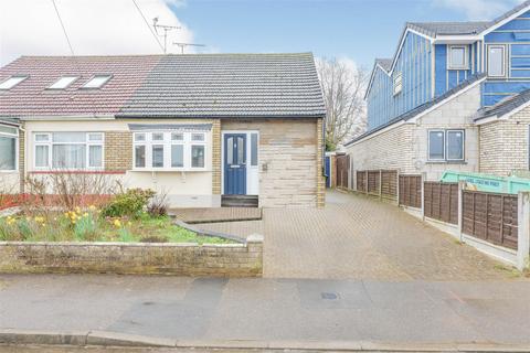4 Boyton Close, Benfleet, SS7 3BJ