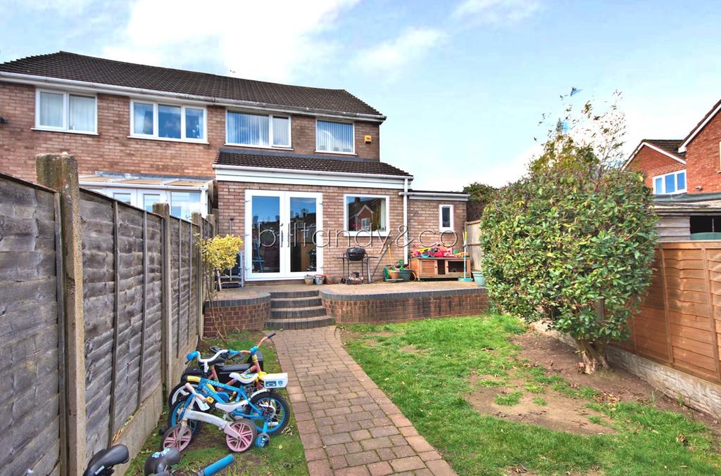 Boney Hay Road, Burntwood, WS7 3 bed semidetached house £200,000