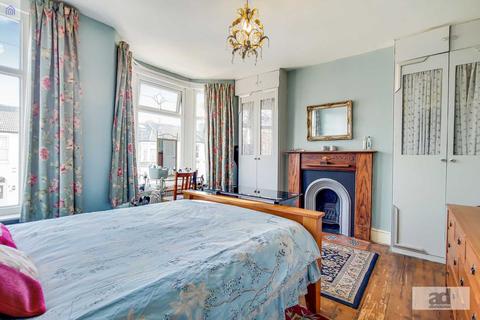23 Malta Road, London, E10 7JT