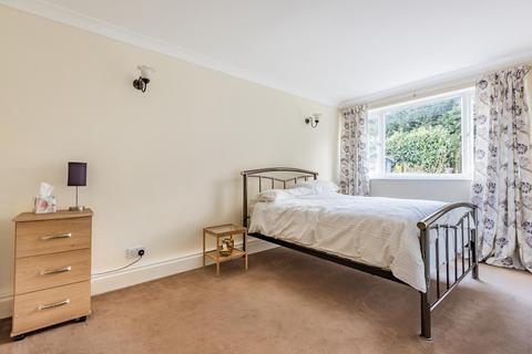 27 New Meadow, Ascot, SL5 8NF