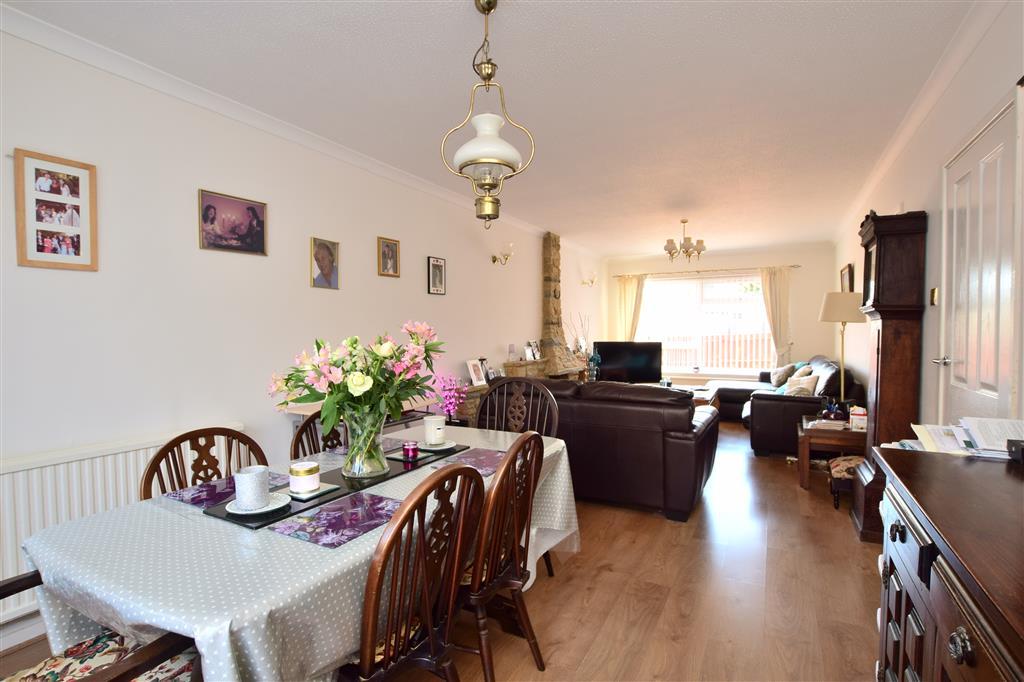 Bankside, Westdene, Brighton, East Sussex 4 bed detached house £575,000