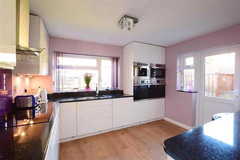 56 Bankside, Brighton, BN1 5GN