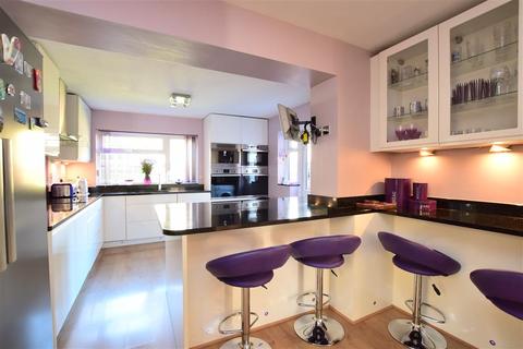 56 Bankside, Brighton, BN1 5GN