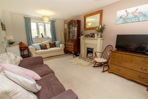 6 Bathing Place Lane, Witney, OX28 6AQ