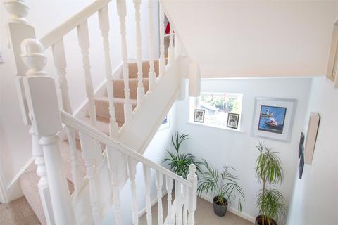 6 Bathing Place Lane, Witney, OX28 6AQ