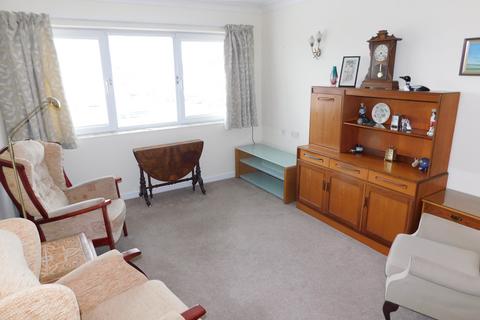 1 bedroom retirement property for sale, Homeborough House, Hythe SO45