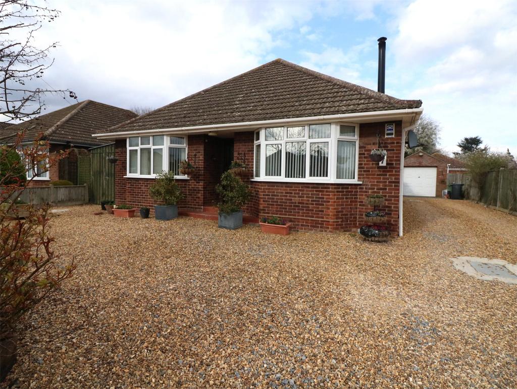 Orchard Way, Wymondham, NR18 2 bed bungalow £385,000