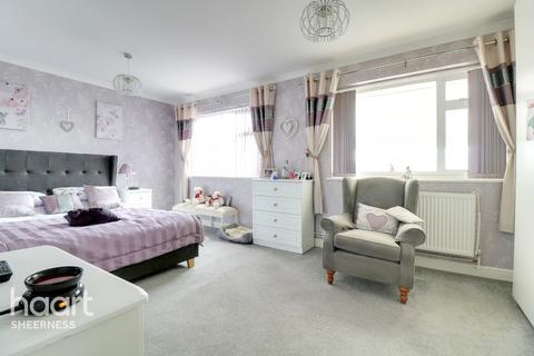 35 Abbey View Drive, Minster On Sea, Sheerness, ME12 2JW
