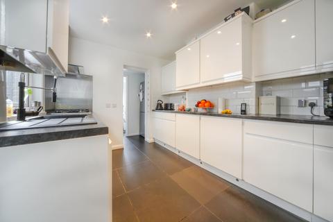 35 Albany Road, Enfield, EN3 5UB