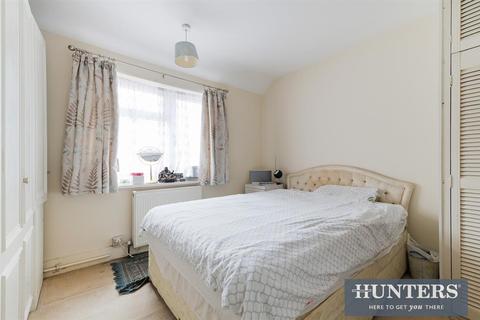 55 Durham Avenue, Hounslow, TW5 0HG