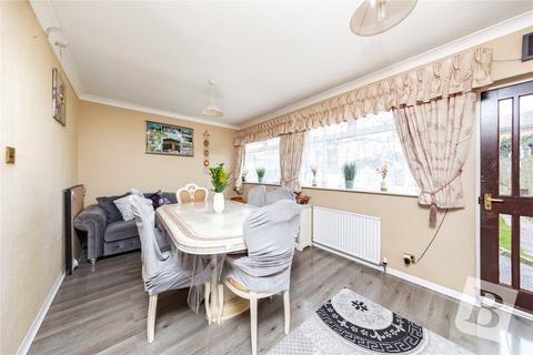 62 Sandown Avenue, Dagenham, RM10 8XD
