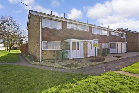 133 Lynwood, Folkestone, CT19 5DF