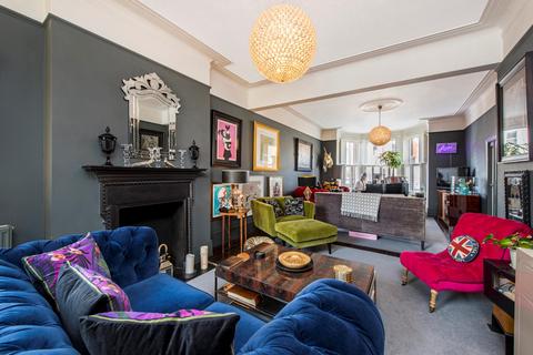 36 Winchester Avenue, London, NW6 7TU