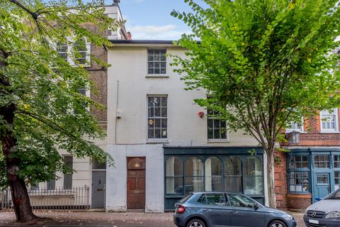 3 bedroom flat to rent, Camberwell Grove, Camberwell, London SE5