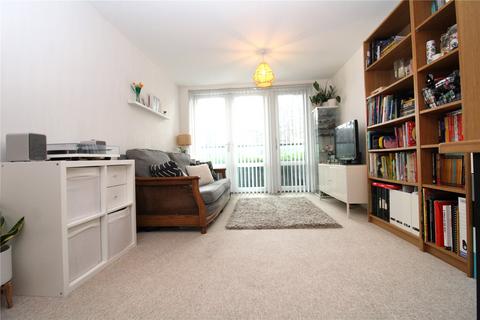 2 bedroom apartment for sale, Tunnicliffe Close, Marlborough Park, Swindon, Wiltshire, SN3