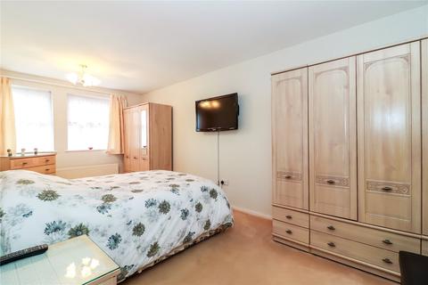 2 bedroom flat for sale - Dyson Court, Watford, WD17