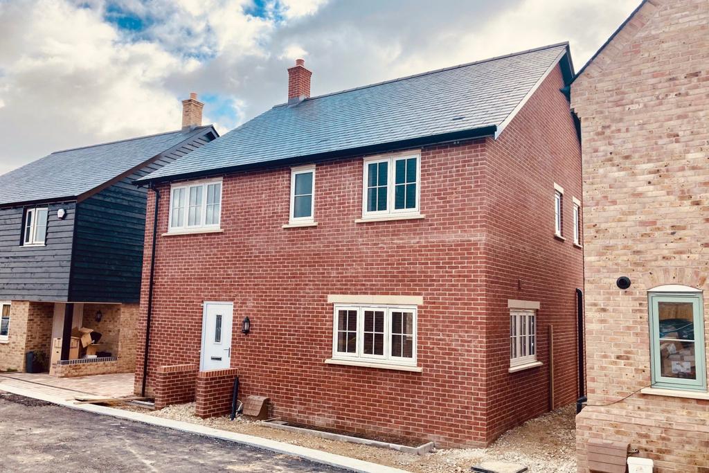 Lytchett Matravers 4 bed detached house £575,000