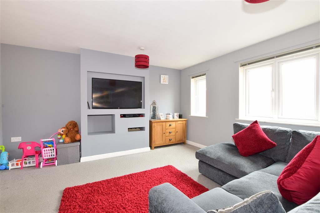 Little Hackets, Havant, Hampshire 2 bed £175,000