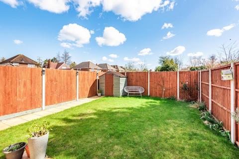 4 bedroom semi-detached house to rent, Cressex Square,  High Wycombe,  HP12