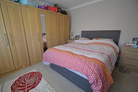 20 Cheam Road, Broadstone, BH18 9HE