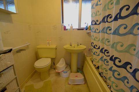 20 Cheam Road, Broadstone, BH18 9HE