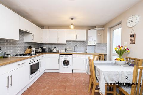 33 Beaufort Close, North Weald, Epping, CM16 6JZ