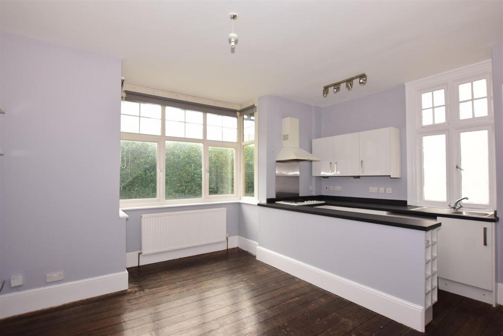 Yorke Road, Reigate, Surrey 1 bed ground floor flat for sale £225,000