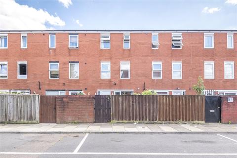 19 Ambleside Close, London, E9 6EY