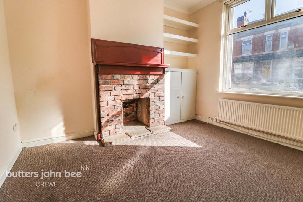 Badger Avenue, Crewe 2 bed terraced house £95,000