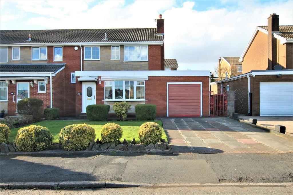Kintyre Drive, Ladybridge, Bolton, Lancashire, BL3 4PE 3 bed semi