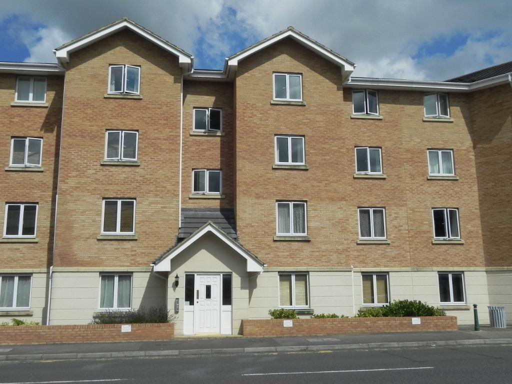 Banyard Close, Hesters Way, Cheltenham, GL51 1 bed flat £600 pcm (£