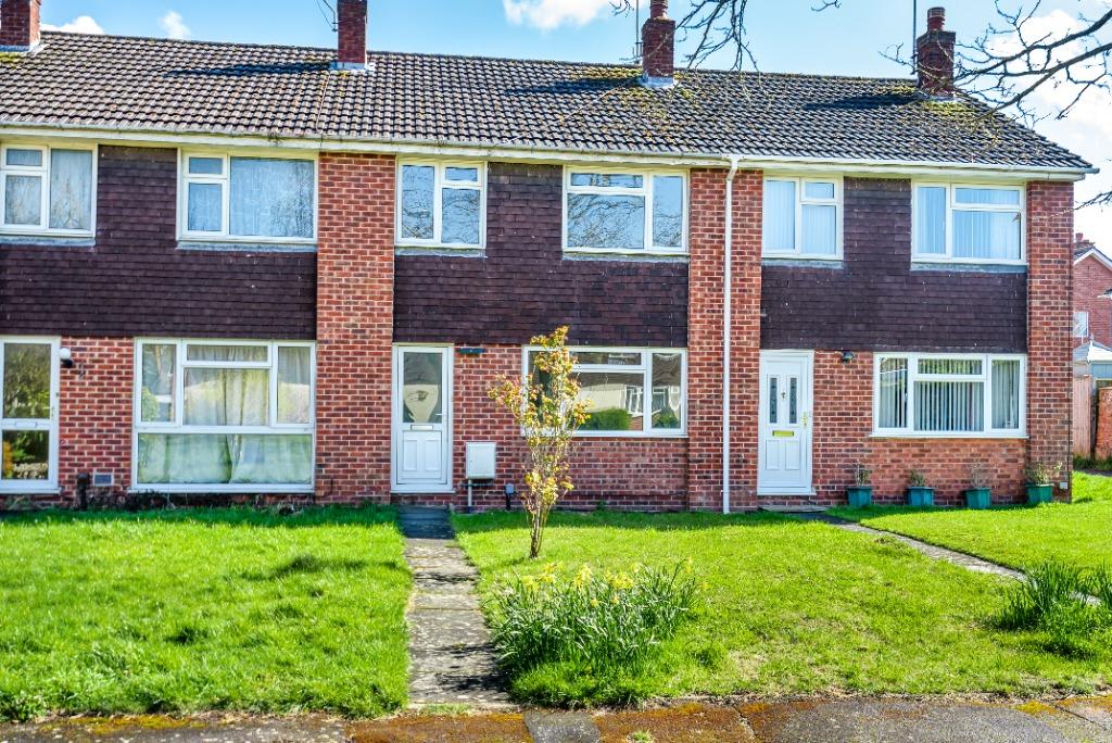 Broad Oak Way, Up Hatherley... 3 bed terraced house £1,150 pcm (£265 pw)