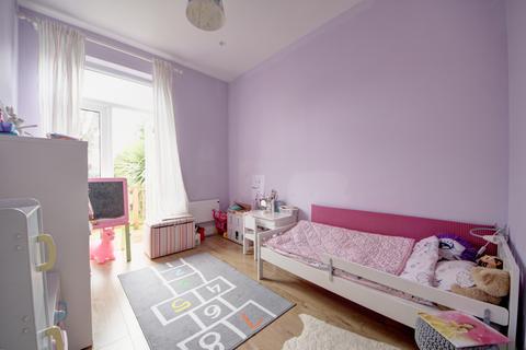 105b Woodberry Avenue, London, N21 3LG