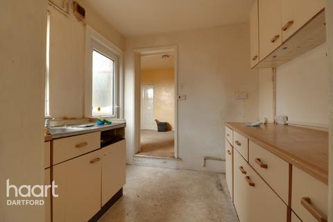 10 London Road, Stone, Dartford, DA2 6DJ